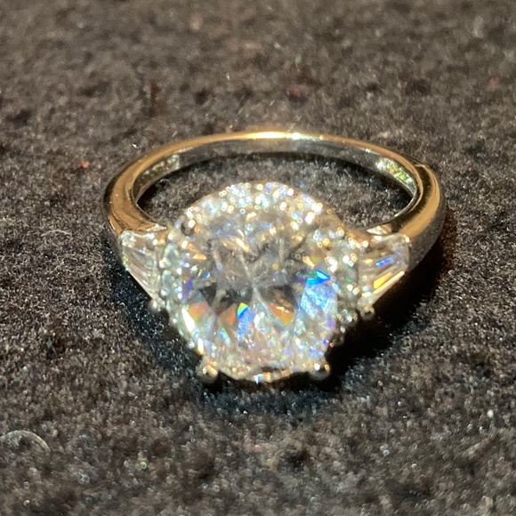 Round, Brilliant Diamonique Ring (5.75 CTW) - Sterling Silver and White Gold - Picture 4 of 7